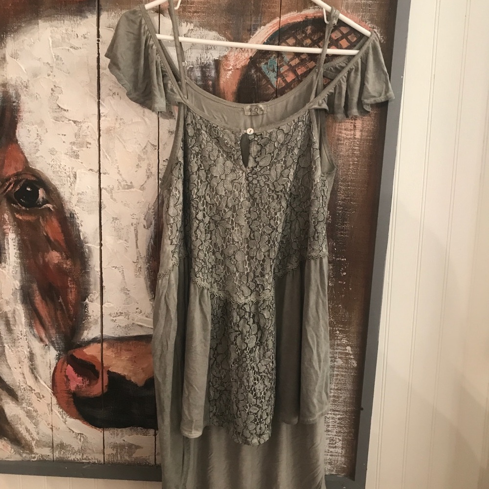 Olive green flowy short with lace detail